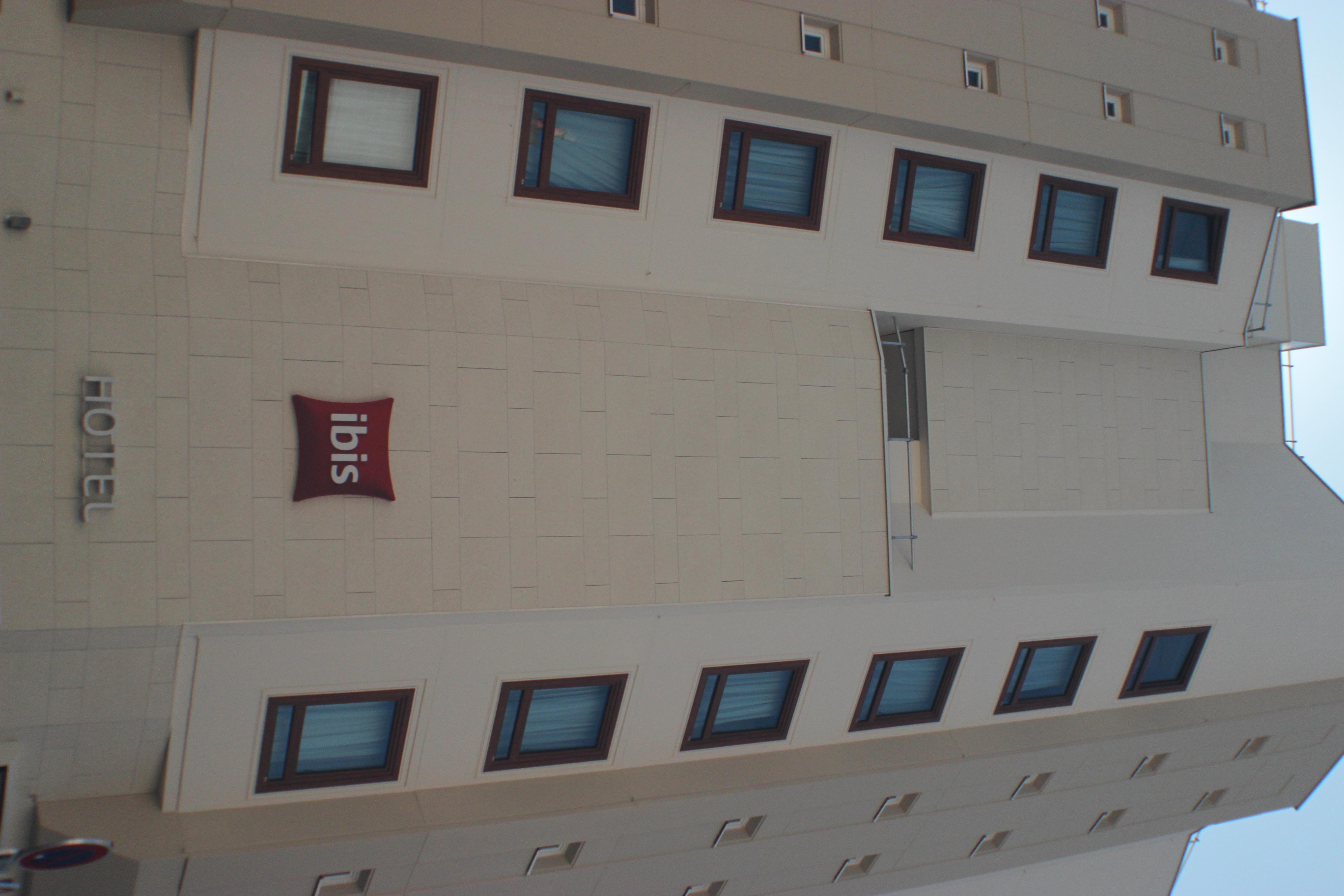 ホテル Ibis Nantes Centre Tour Bretagne エクステリア 写真