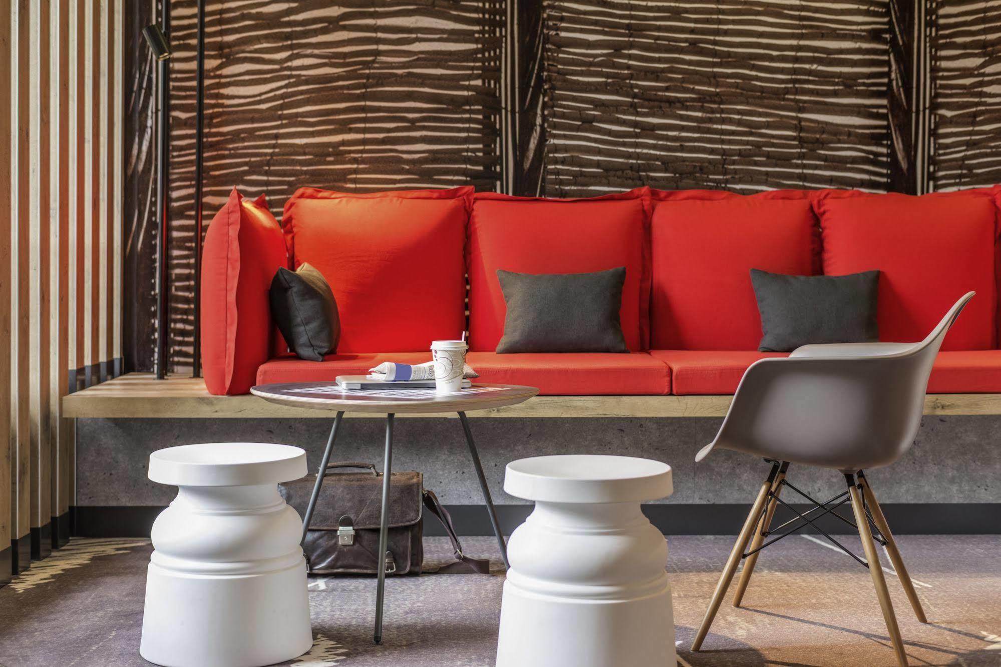 ホテル Ibis Nantes Centre Tour Bretagne エクステリア 写真